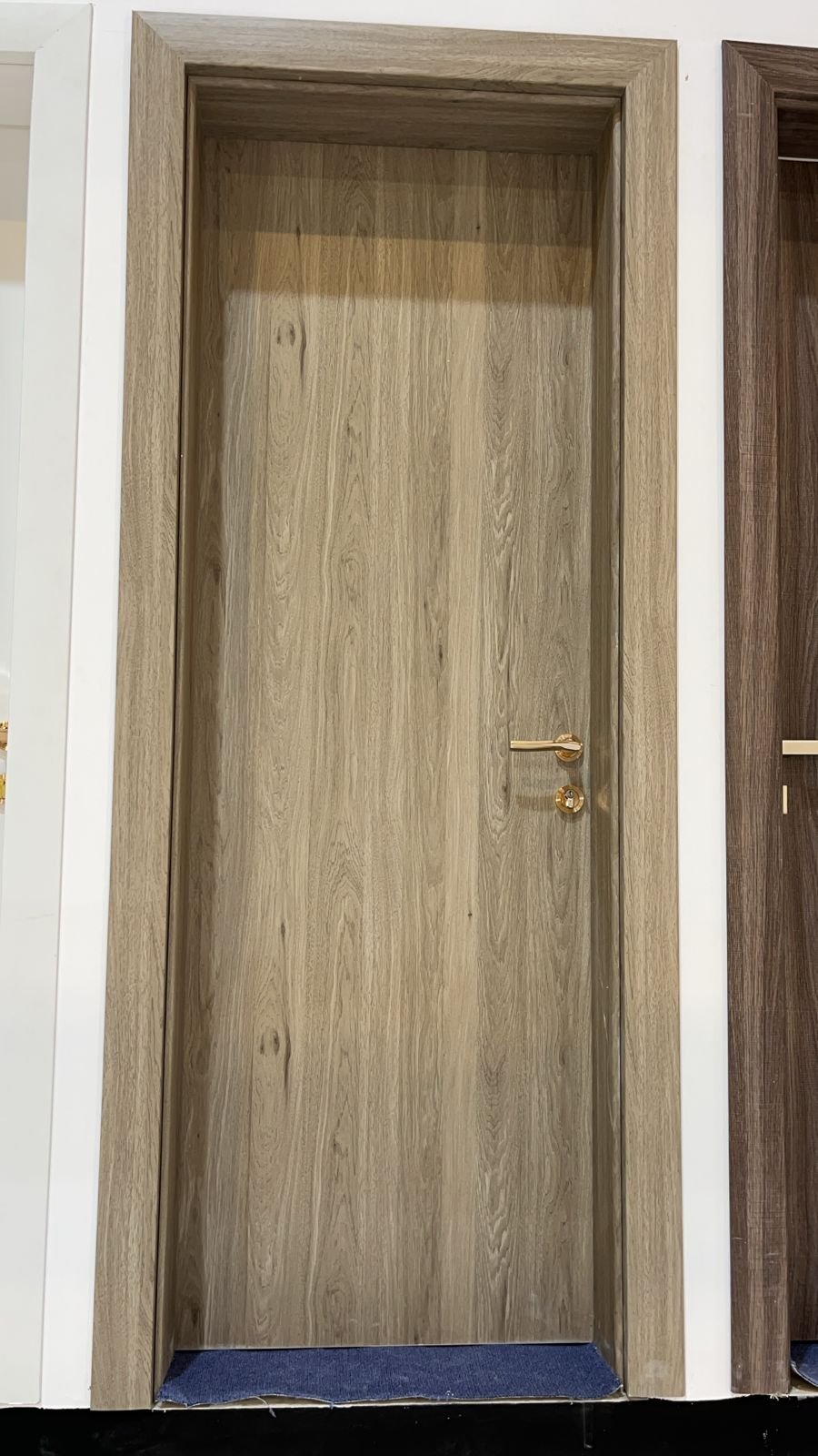 باب wpc مودرن كلاسيك ناعم باب wpc مودرن كلاسيك ناعم